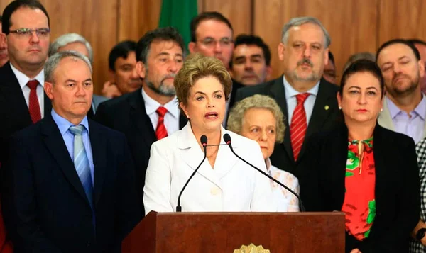 EUA e UE evitam posição sobre afastamento de Dilma