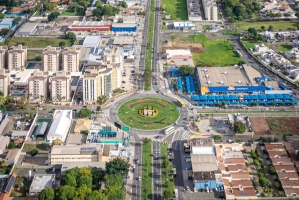 Vista aérea do centro da cidade de Paulínia -Metrópoles