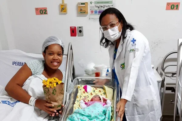 Imagem colorida, Iria Nilza deu à luz sem saber que estava grávida- Metrópoles