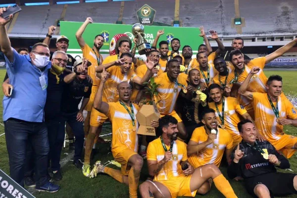 Brasiliense comemora 24 anos de histórias e grandes conquistas