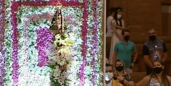 Comércio religioso em Aparecida sofre sem turistas em ano pandêmico