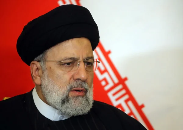 Imagem colorida do presidente do Irã, Ebrahim Raisi - Metrópoles