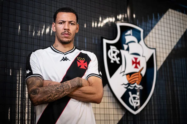 Conheça Clayton Silva, novo atacante do Vasco para 2024