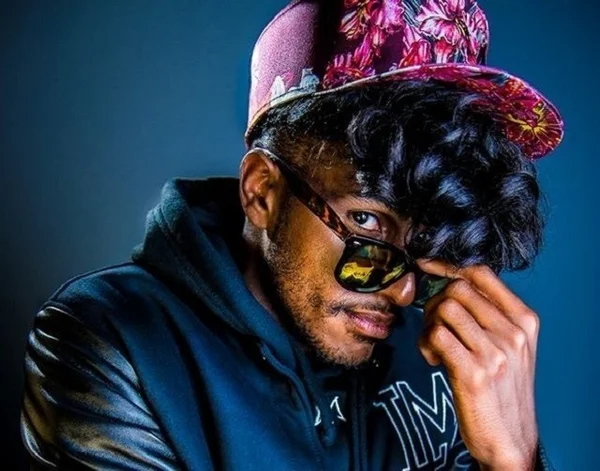 Rico Dalasam sofre ofensas após a música “Todo Dia” ser tirada do ar