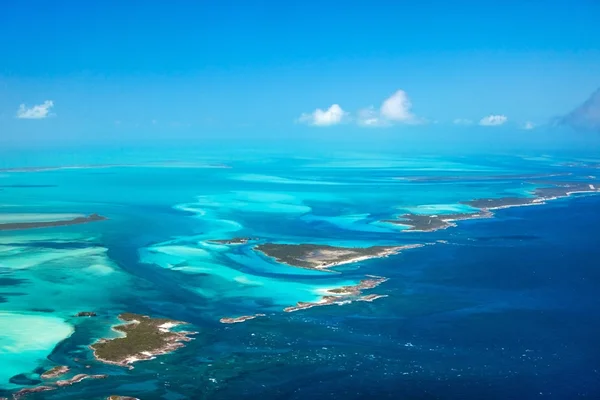 BRB vai até Bahamas e Ilha de Jersey atrás de fundos do Master e descobre que não tinham saldo nem liquidez