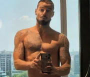 Ricky Martin faz biquinho para selfie no espelho Ricky Martin faz biquinho para selfie no espelho