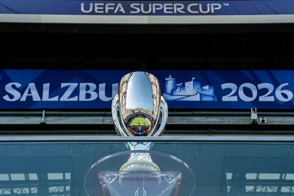 Supercopa da Europa: PSG e Aston Villa estão escalados para a final