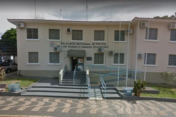Homem ateia fogo em companheira e acaba preso no interior de São Paulo