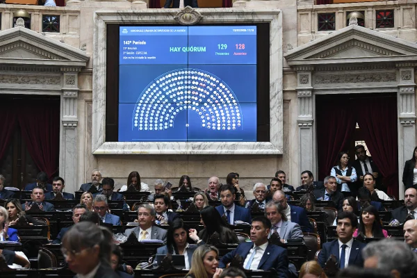 Deputados argentinos aprovam redução da maioridade penal para 14 anos