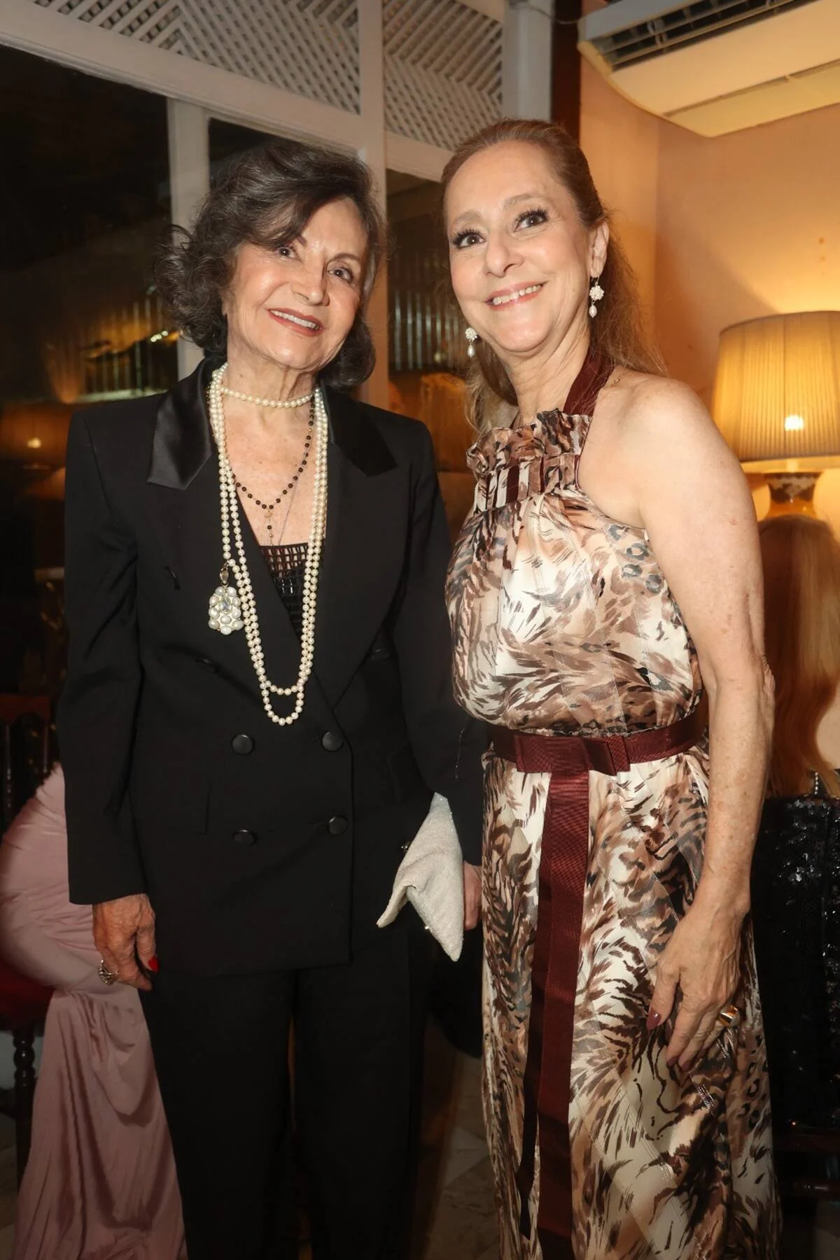 Saiba os bafos do festão de aniversário de André Ramos
Saiba os bafos do festão de aniversário de André Ramos