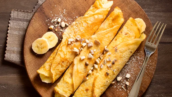 Foto colorida de panqueca de banana