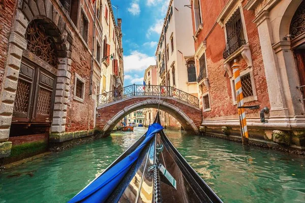 Donna Leon propõe viagem a Veneza com o comissário Brunetti