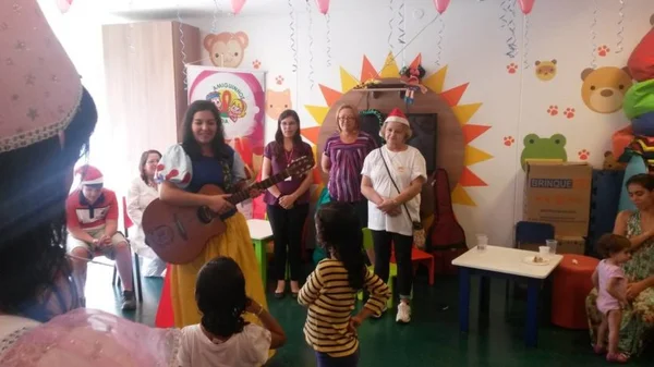 Após campanha, ONG compra TV para pediatria do Hran