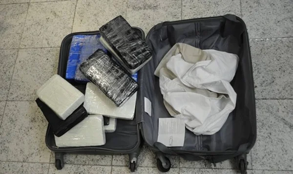 Dois brasileiros são presos em SP com mais de 40 kg de cocaína