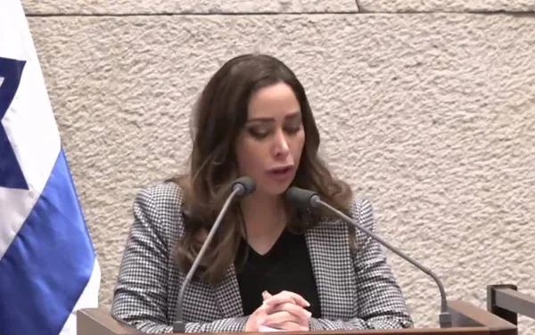 Imagem colorida de May Golan, ministra da Igualdade Social e Empoderamento Feminino de Israel