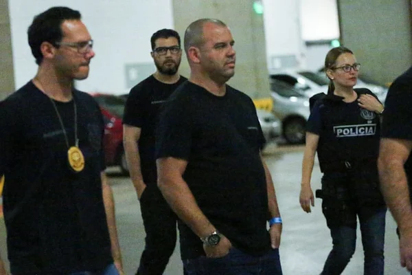 “Nunca precisei agir de maneira desonesta”, diz Roni após prisão