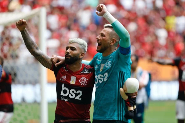 Diego Alves alfineta Dorival Junior: “Sei o que fiz”