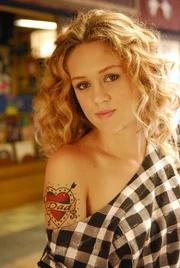 Aline como Jannis, na novela "Tempos Modernos"