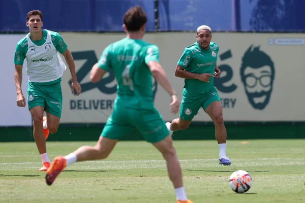 Palmeiras se reapresenta e Vitor Roque celebra 1° gol no Brasileirão