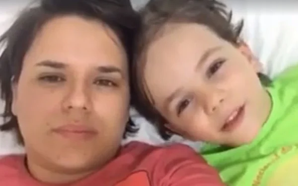 Chamado de “menina”, garoto corta cabelo e vira exemplo na internet