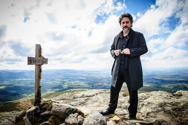 José Alfredo (Alexandre Nero) em Império