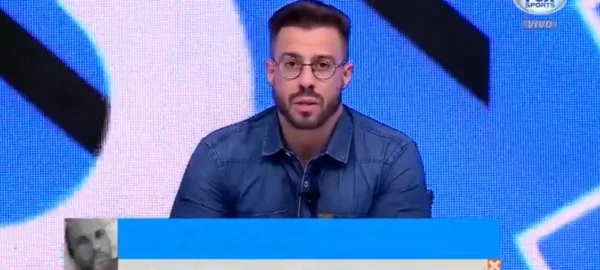 Polêmico, comentarista minimiza gritos homofóbicos em jogo do Vasco