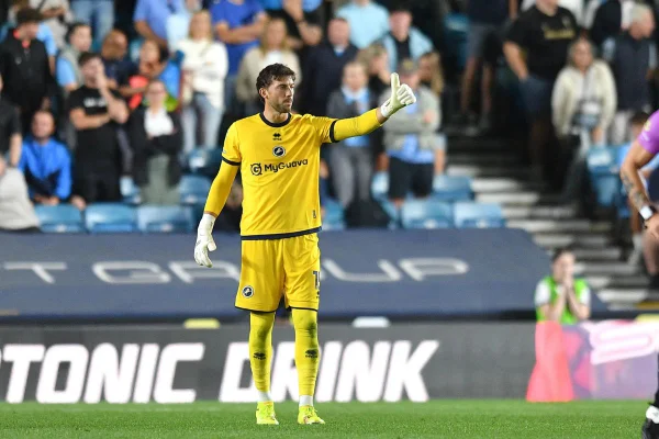 Max Crocombe, goleiro da Nova Zelândia