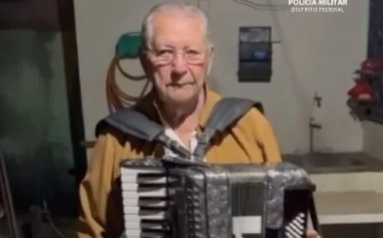 Idoso tem sanfona furtada
