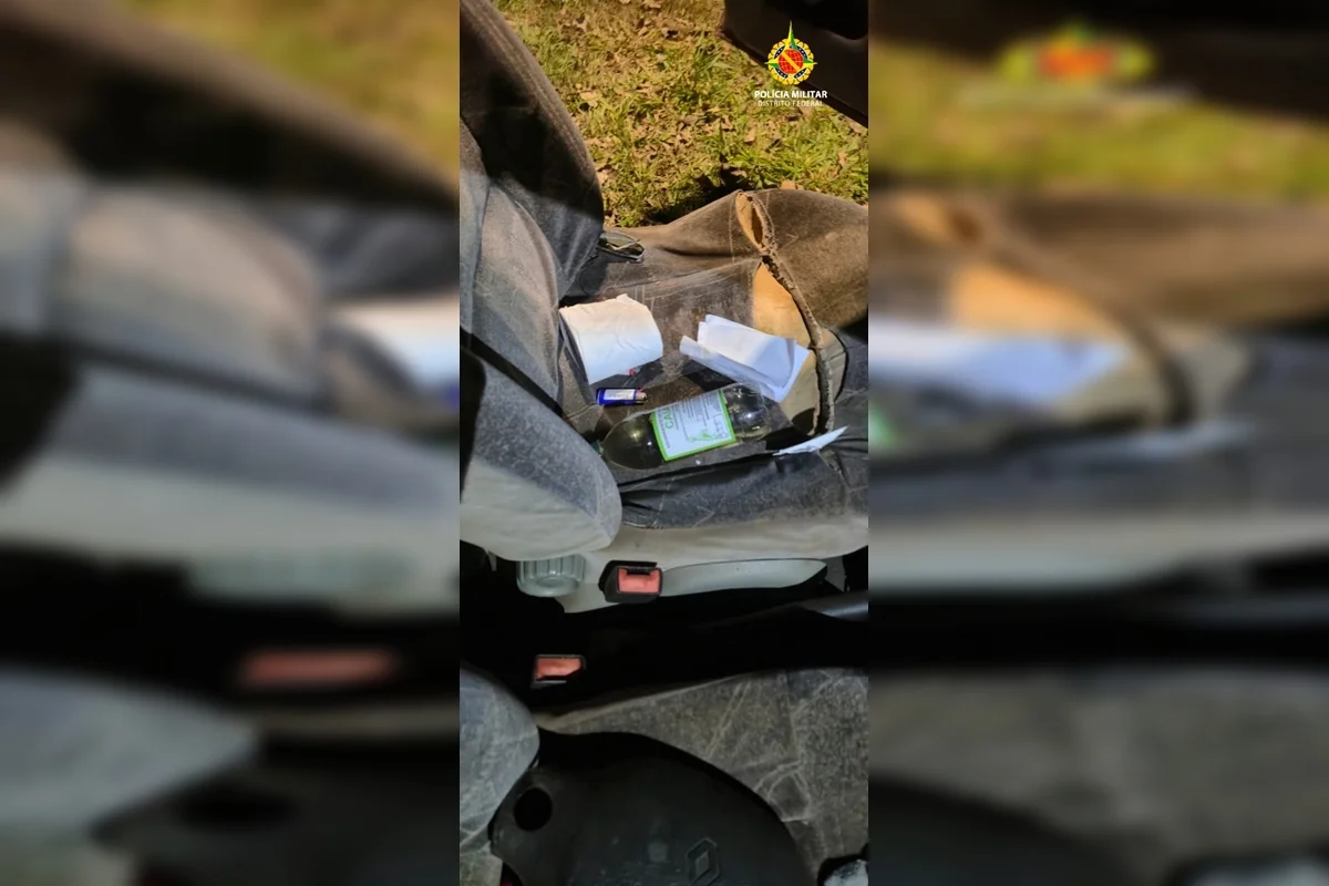 Após o acidente, ele ainda tentou fugir a pé, mas foi rapidamente contido pelos policiais, e recusou o teste do etilômetro (bafômetro) Após o acidente, ele ainda tentou fugir a pé, mas foi rapidamente contido pelos policiais, e recusou o teste do etilômetro (bafômetro)