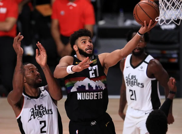Playoffs da NBA se encaminham para fases finais com roteiros inesperados