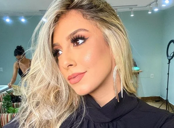 Professora Lorena Santos
