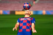BARCELONA, SPAIN - FEBRUARY 20:  Martin Braithwaite of FC Barcelona with the ball during his unveiling at Camp Nou on February 20, 2020 in Barcelona, Spain. (Photo by Pedro Salado/Quality Sport Images/Getty Images)