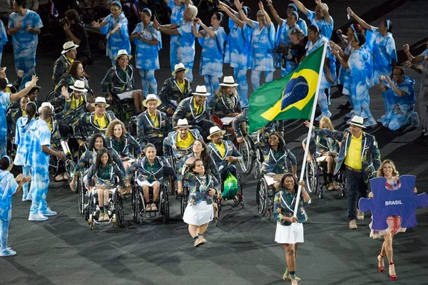 Cerimônia de abertura das Paralimpíadas encanta o mundo