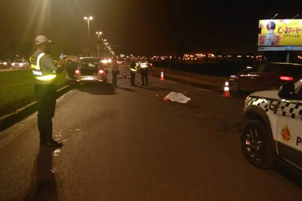 Ciclista morre atropelado no DF. Motorista estava alcoolizado, diz PM