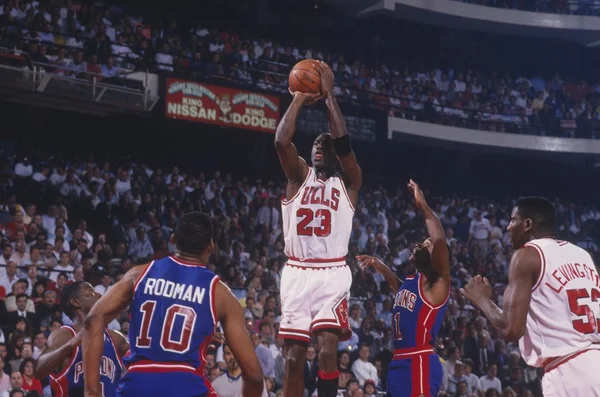 Michael Jordan contra o Detroit Pistons/Chicago Bulls