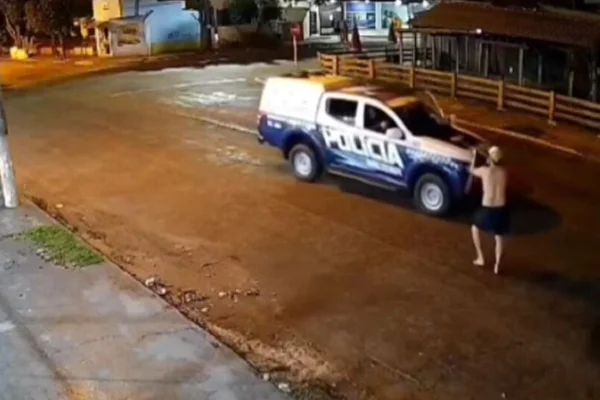 Imagem colorida de câmera de segurança