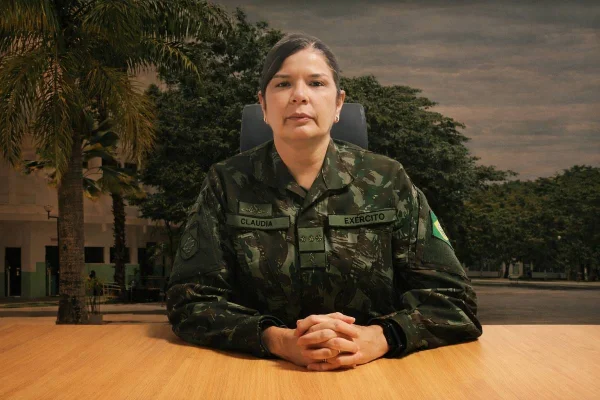 Post sobre 1ª general do Exército é marcado por comentários machistas