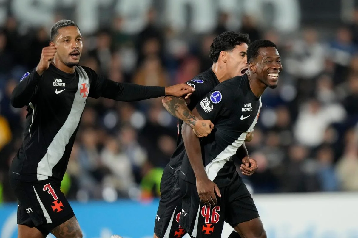 Sul-Americana: Vasco e Bragantino precisam vencer para ir às oitavas - imagem 1 Sul-Americana: Vasco e Bragantino precisam vencer para ir às oitavas - imagem 1