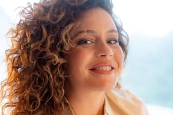 "Seguimos", diz Leandra Leal ao anunciar fim de contrato com a Globo - Metrópoles