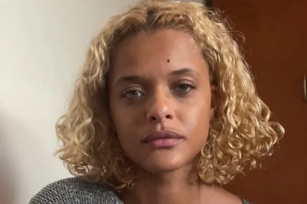 Atriz Thainá Duarte