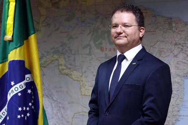 Carlos Nadalim