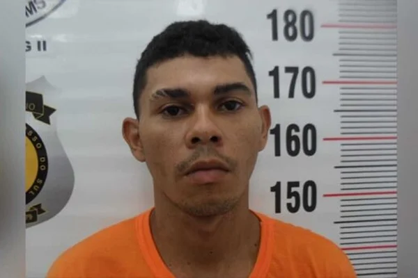 Homem morre em confronto com policial militar e comparsa vai preso
