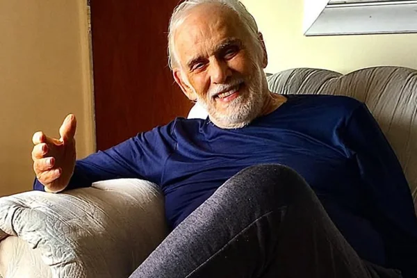 Aos 91 anos, Francisco Cuoco revela problema de saúde e ganho de peso - Metrópoles