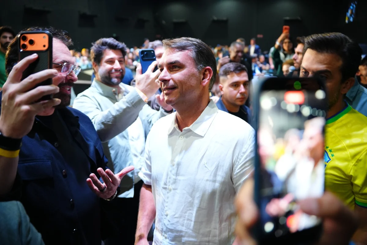 A reunião foi organizada pelo influenciador Pablo Marçal e contou com a presença de aliados políticos A reunião foi organizada pelo influenciador Pablo Marçal e contou com a presença de aliados políticos