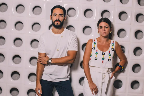 Betina De Luca e Leo Neves falam, em exclusivo, sobre moda e sucesso