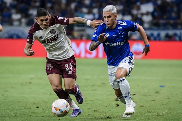 Sul-Americana: Cruzeiro e Lanús empatam no jogo de ida da semifinal