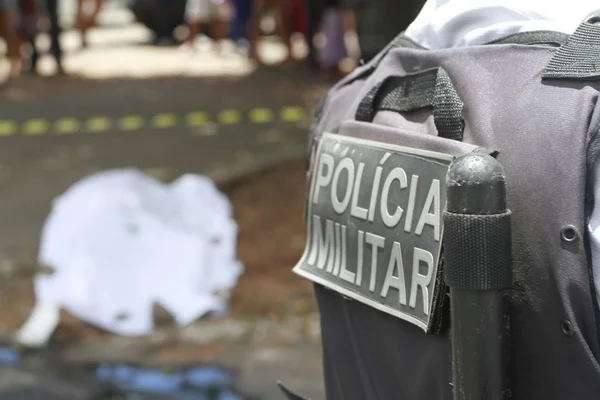 Senadores e distritais repudiam assassinato na porta de escola no Guará II. Rollemberg fala em reforçar policiamento nas escolas. Sinpol lamenta o caso