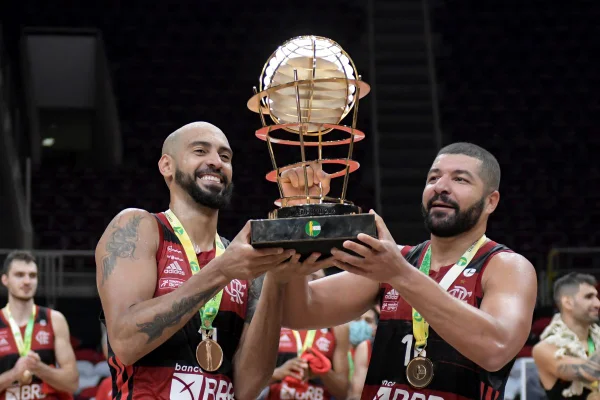 Flamengo vence o São Paulo e é campeão do NBB pela sétima vez