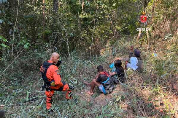 Três pessoas são resgatadas em trilha no Grande Colorado, em Sobradinho