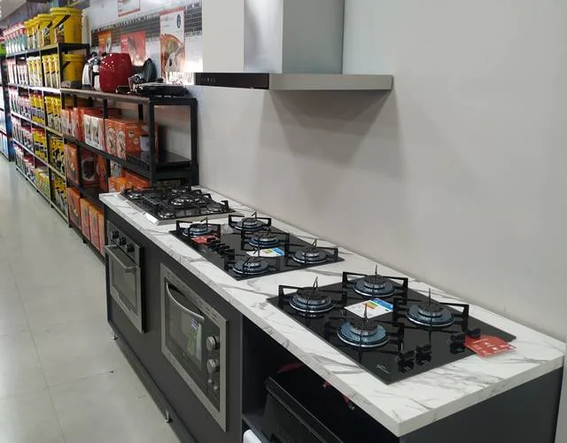 Aparelhagens de cozinha também estão na Japão Aparelhagens de cozinha também estão na Japão